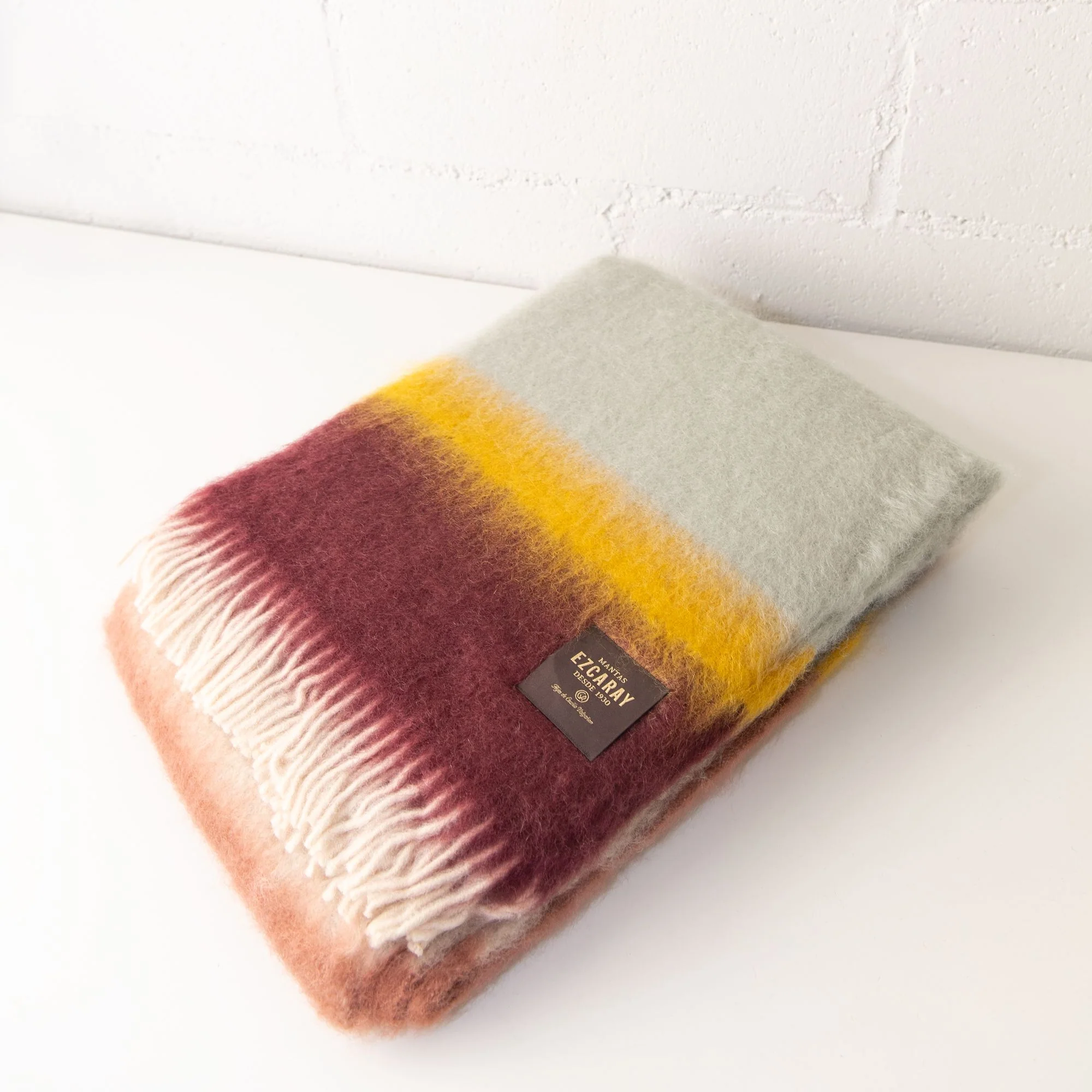 Matisse Throw M-17, from Mantas Ezcaray - Image 3